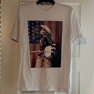 Cowboy Carter Strings and Stars Beyoncé Tee Size M small flaw